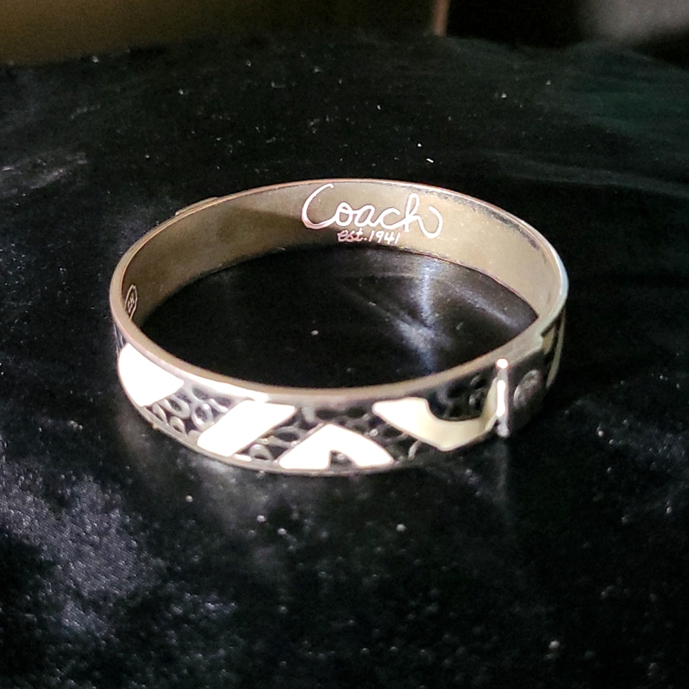 Coach braclet